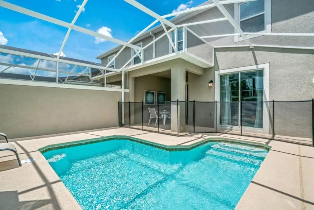 Stunning 4 Bd w/ Pool Close to Disney 456, Kissimmee, Statele Unite ale Americii