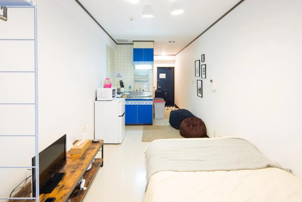 Shemowarowaiyaru 103, Tokyo, Japonia