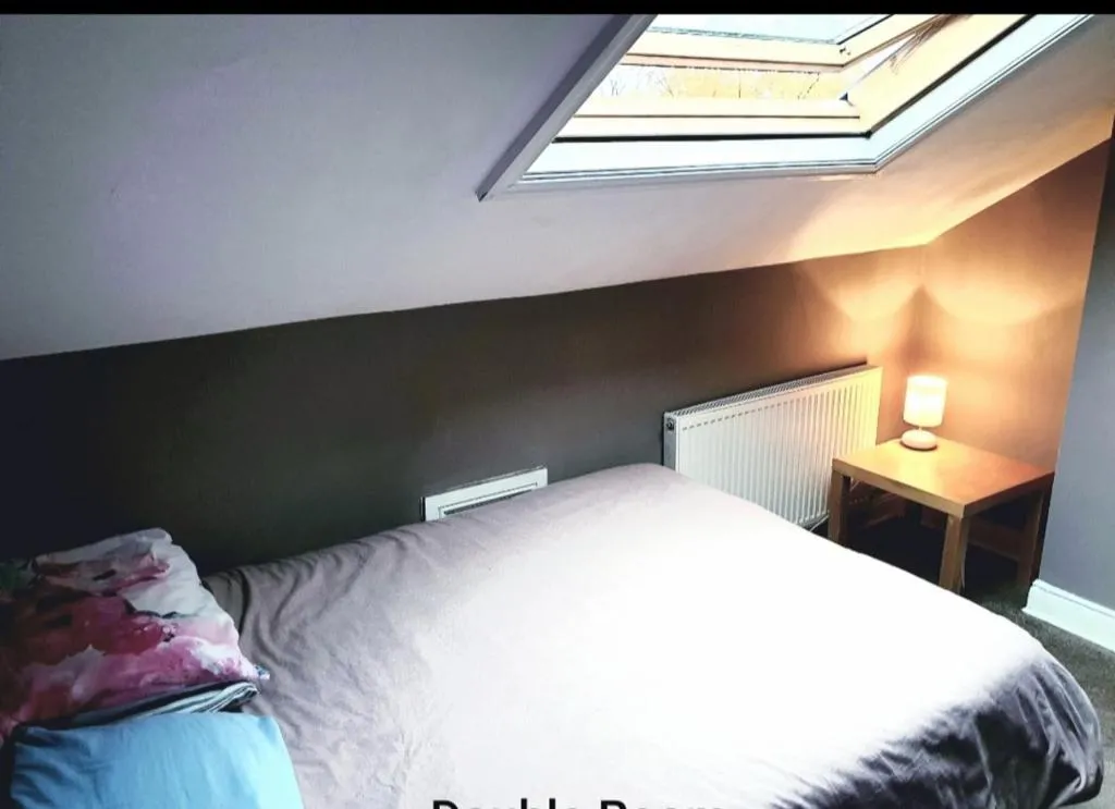 Victorian Double Room, Leeds, Headingley, United Kingdom