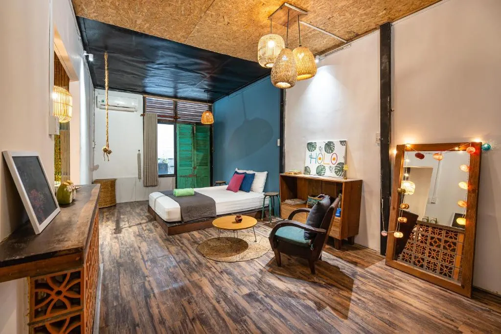 HoLo Opera Saigon - Serviced Homestay, Ho Chi Minh City, Vietnam