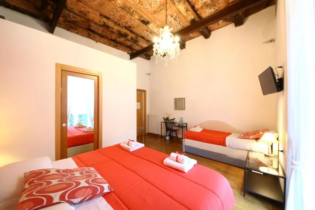 Talismano Luxury Rooms & Apartments, Napoli, Italia