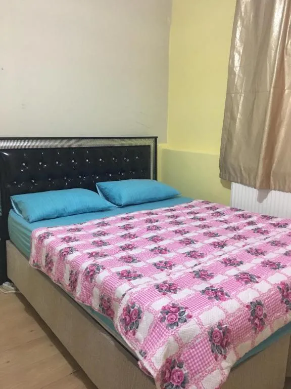 Quiet, Big, room for rent, Istanbul, Turkey