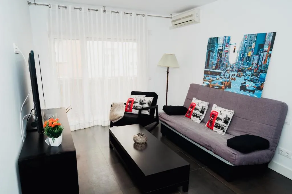APARTAMENTO RAFAL MADRID CENTRO, Madrid, Spania