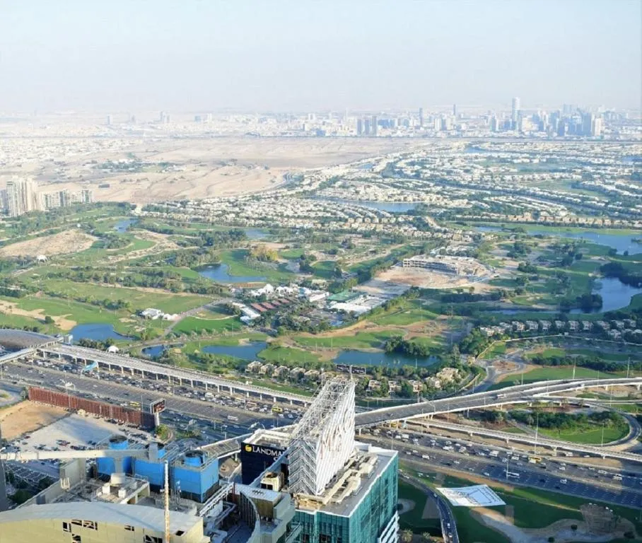 Express Holiday Homes - Spacious 2 Bedrooms Apartment in Princess Tower, Alantos, United Arab Emirates