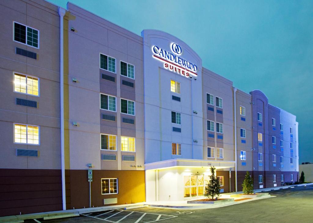 Candlewood Suites Jacksonville, an IHG Hotel