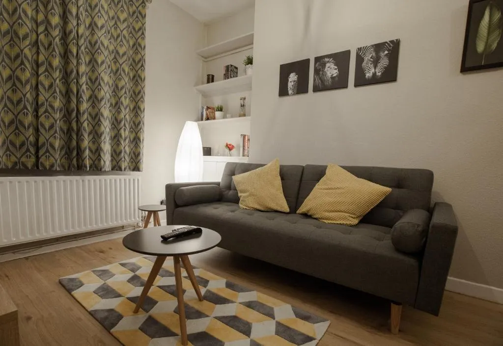 DO NOT BOOK - Yellow Hive 231, Belfast, Marea Britanie