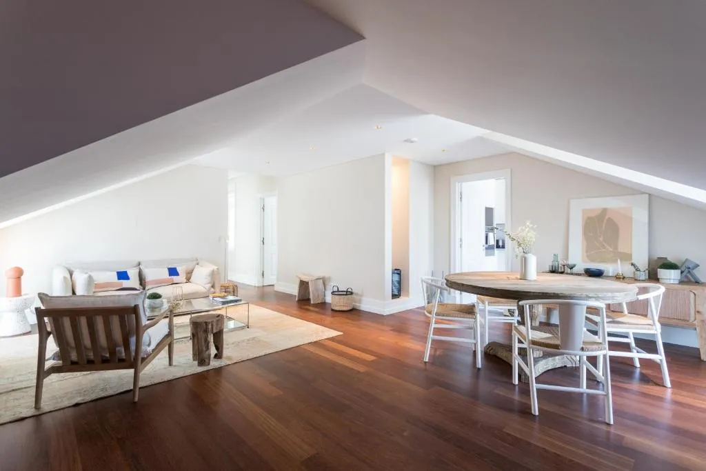 Feels Like Home Luxury Flat near Marques, Amadora, Portugal