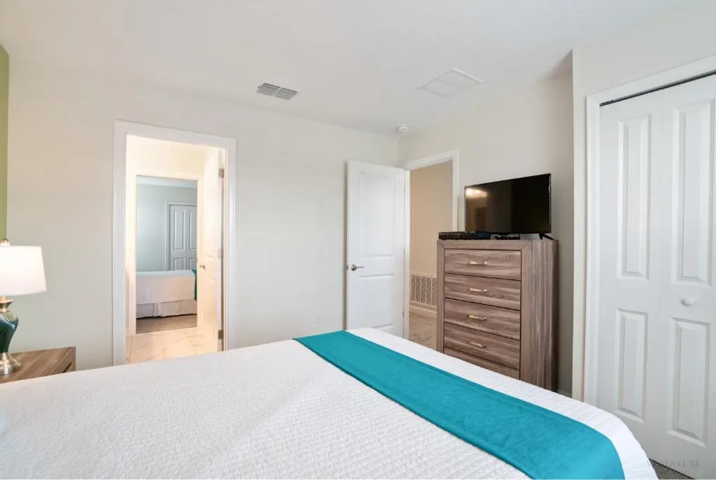 Modern 6-Bedroom Home, Kissimmee, United States