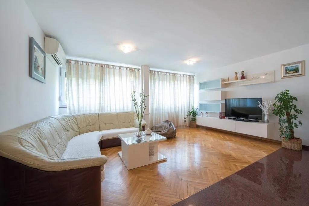 Apartment Snjeza - spacious & comfortable, Split, Croatia