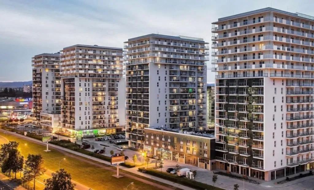 æ 7th floor Gdansk Przymorze Near the Baltic Sea and Reagan Park Apartment with a lot of sun Big balcony and private parking place, Gdańsk, Polonia