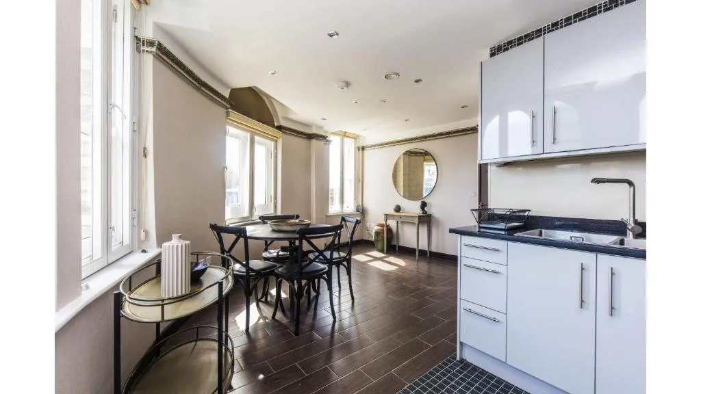 Perfectly Located Apartment in London Bridge, Londra, Marea Britanie