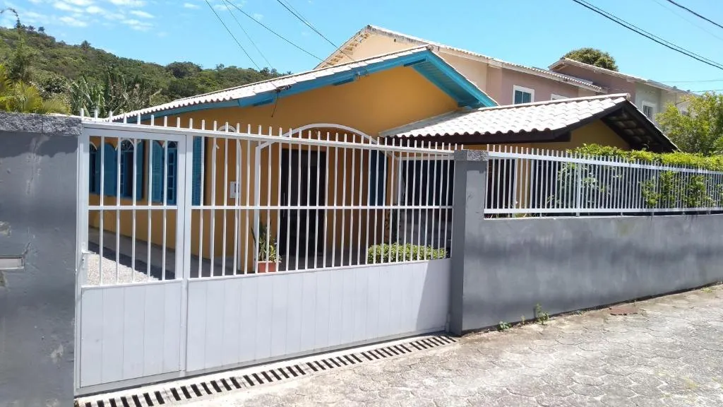 CASA DE 3 DORMITORIOS EN FLORIANOPOLIS, Florianópolis, Brazilia