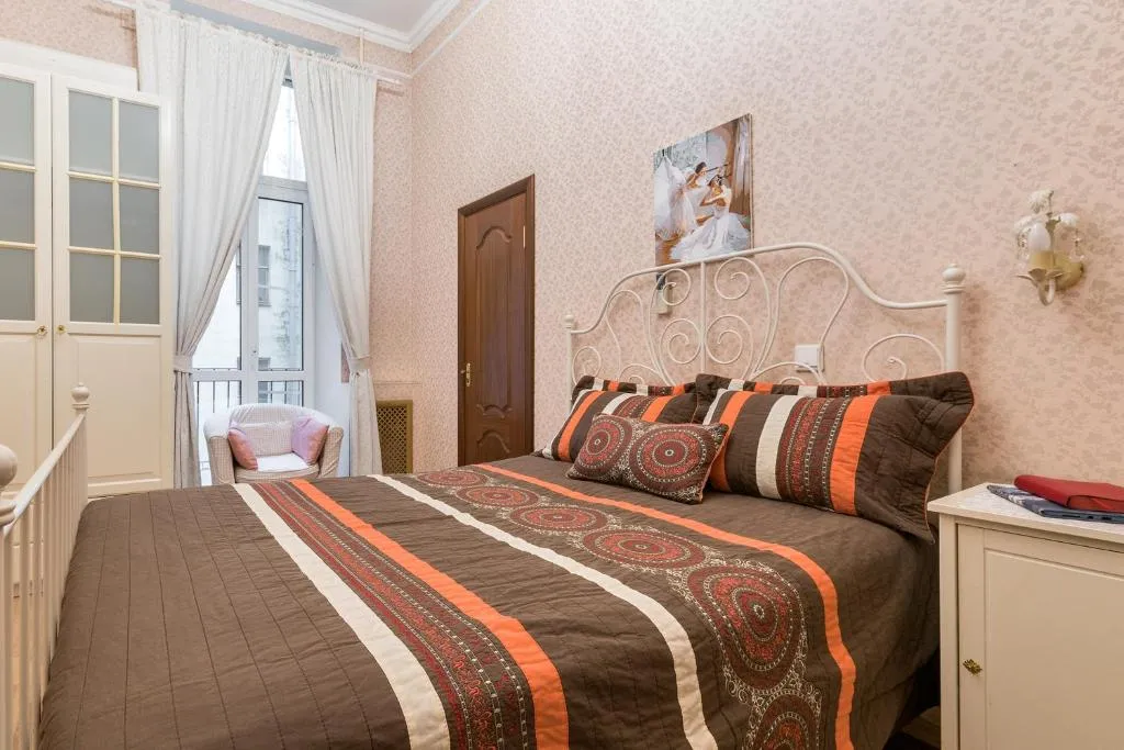 Apartment White Rose, Kudrovo, Russia