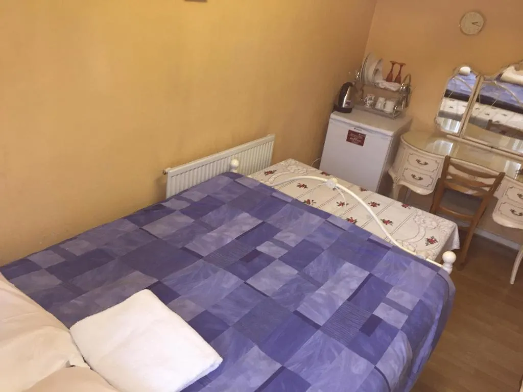 Kings cross room minutes from euston station, Londra, Marea Britanie