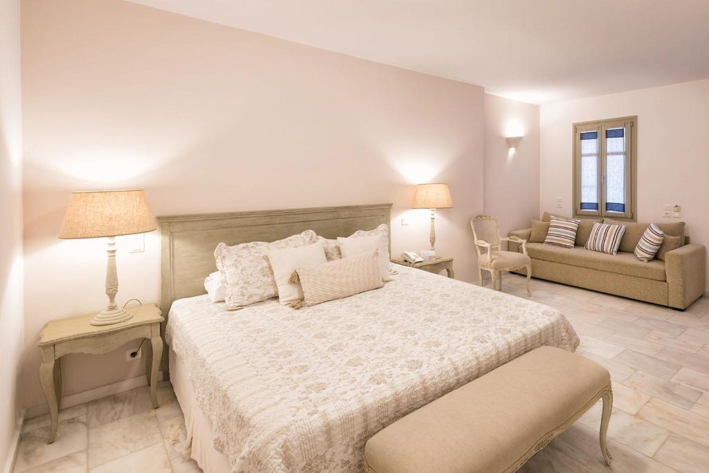 Junior Suite with Garden View