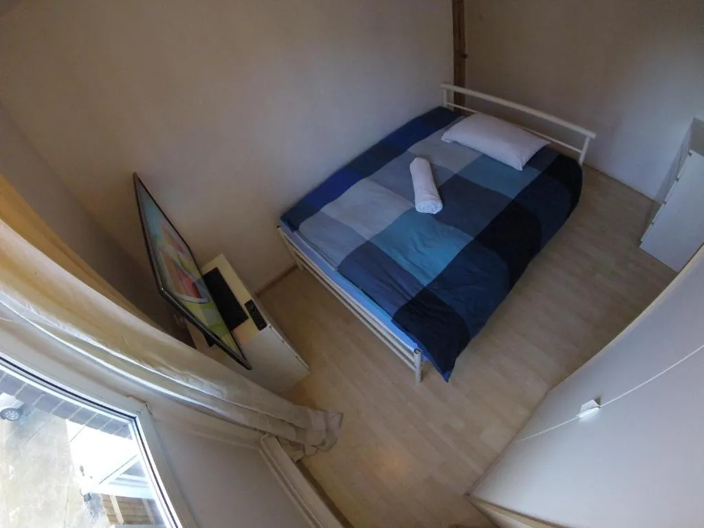 Double Room Zone 2, Londra, Marea Britanie