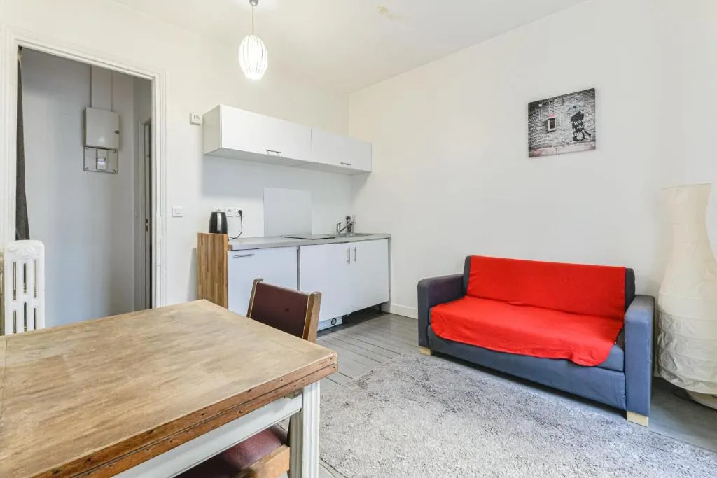 Bright Studio near MONTMARTRE, Paris, Franţa