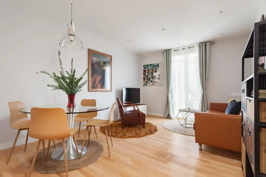 Art House Paral-lel Sant Antoni, Barcelona, Spania