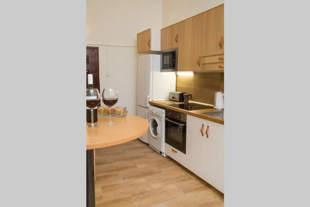 Central huge 4 bedrooms, 4 bathroom home at Váci street., Budapesta, Ungaria