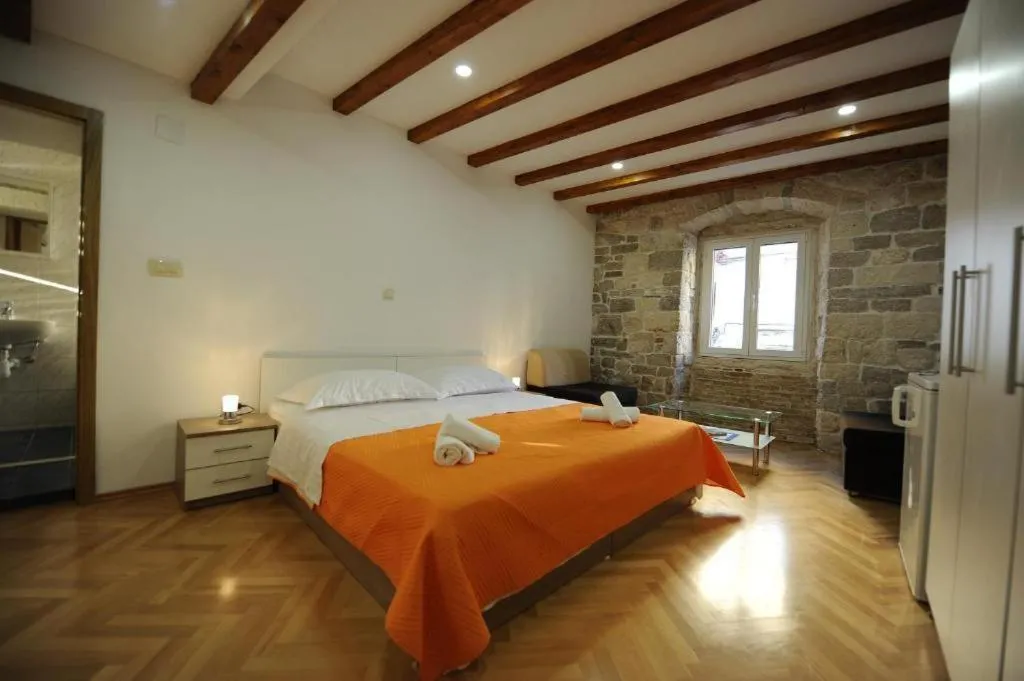 Apartments and rooms by the sea Split - 17934, Split, Croatia