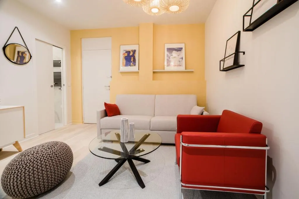 SUITE ELUARD : au cœur de la Rive Gauche, neuf, design 2/4 personnes, Paris, France
