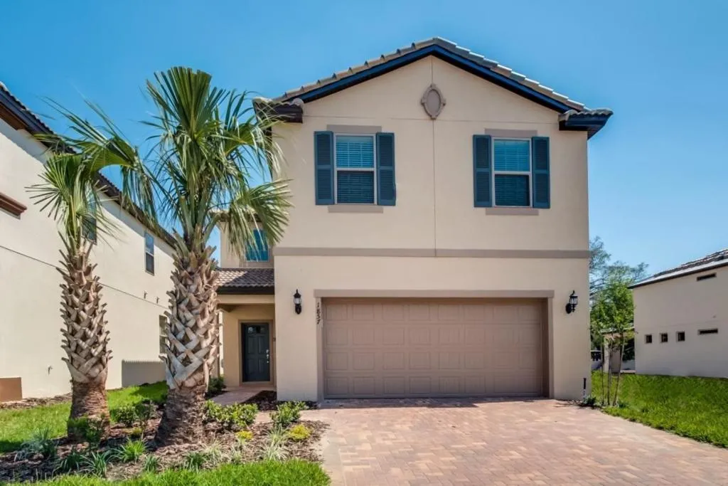 Walking on Sunshine - W@W villa, Kissimmee, United States