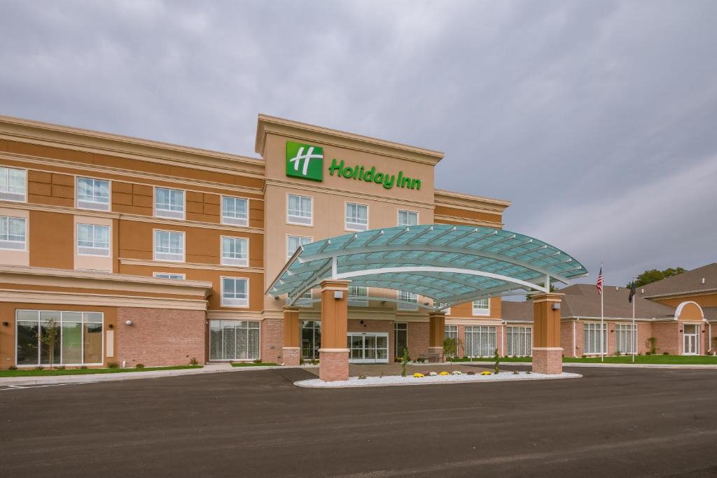 Holiday Inn Mishawaka, an IHG Hotel
