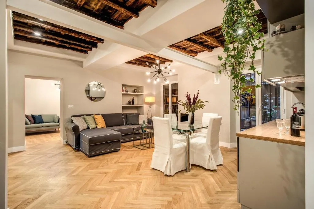 Trevi Fountain Superior 3 bdr apartment, Roma, Italia