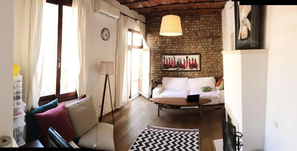 Cosy Peaceful Home-Great Location@Taksim Galata, Istanbul, Turkey