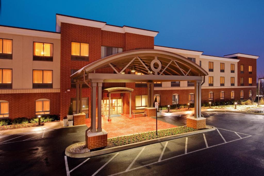 Holiday Inn Express Hotel & Suites Bethlehem Airport/Allentown area, an IHG Hotel