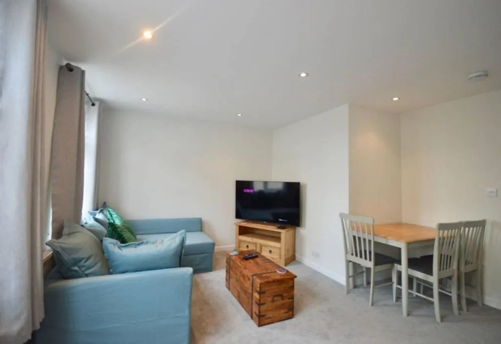 Modern Flat With Parking, Bristol, United Kingdom