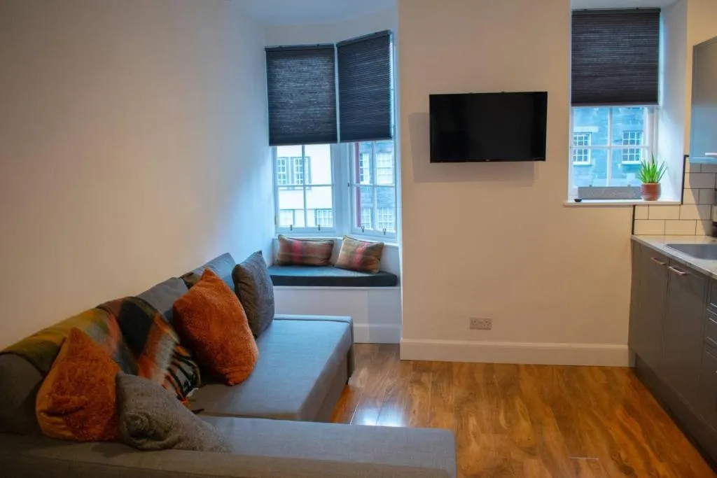 Authentic Homely 1 Bedroom Apartment on the Royal Mile, Edinburgh, United Kingdom
