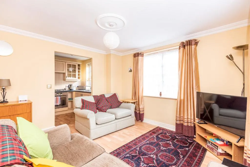 Perfect location for city centre & free parking!, Avon Valley, United Kingdom