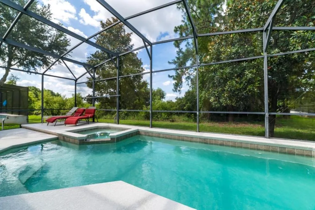 Delightful 4 bedroom Villa with private pool spa villa, Davenport, Statele Unite ale Americii