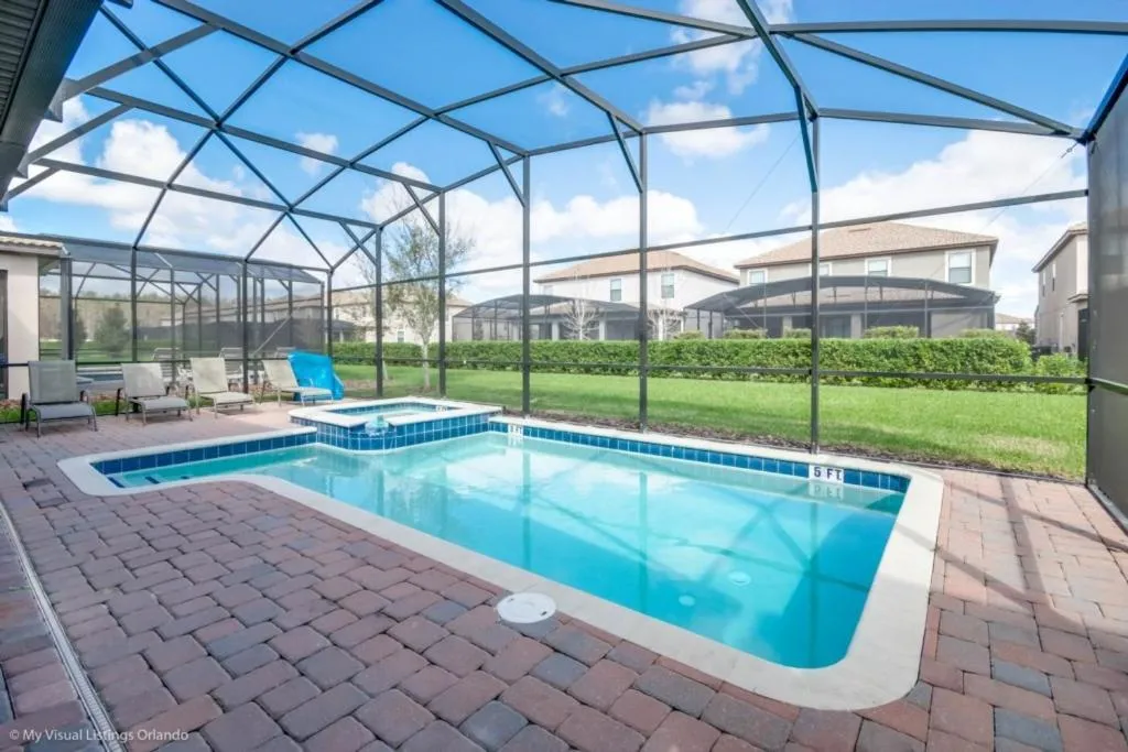 Gated Golf Community - Private Pool and Game Room villa, Davenport, Statele Unite ale Americii