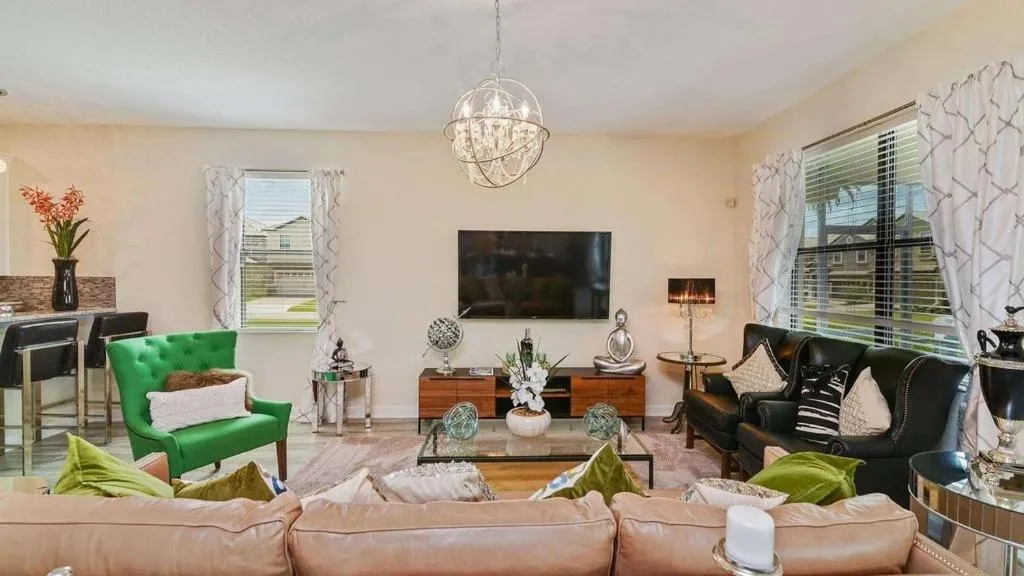 Themed Bedrooms and Gameroom villa, Davenport, United States