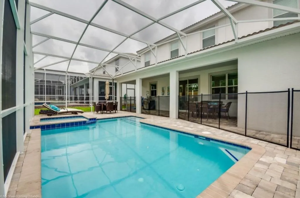 Life is Good! 6 Bedroom Villa with Game Room villa, Davenport, United States