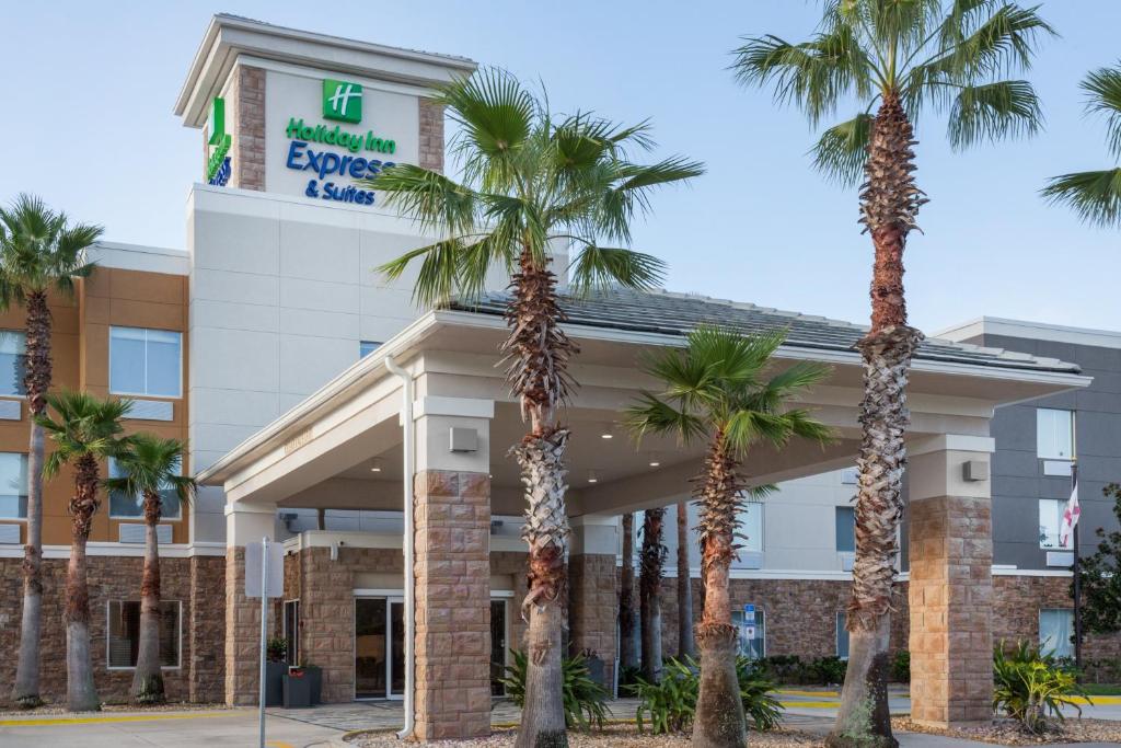 Holiday Inn Express & Suites., an IHG Hotel
