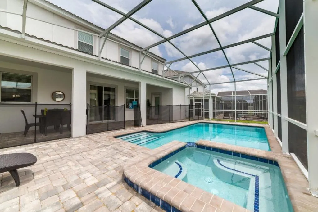Definition of Luxury! New 6 Bdm Villa with Pool villa, Davenport, Statele Unite ale Americii