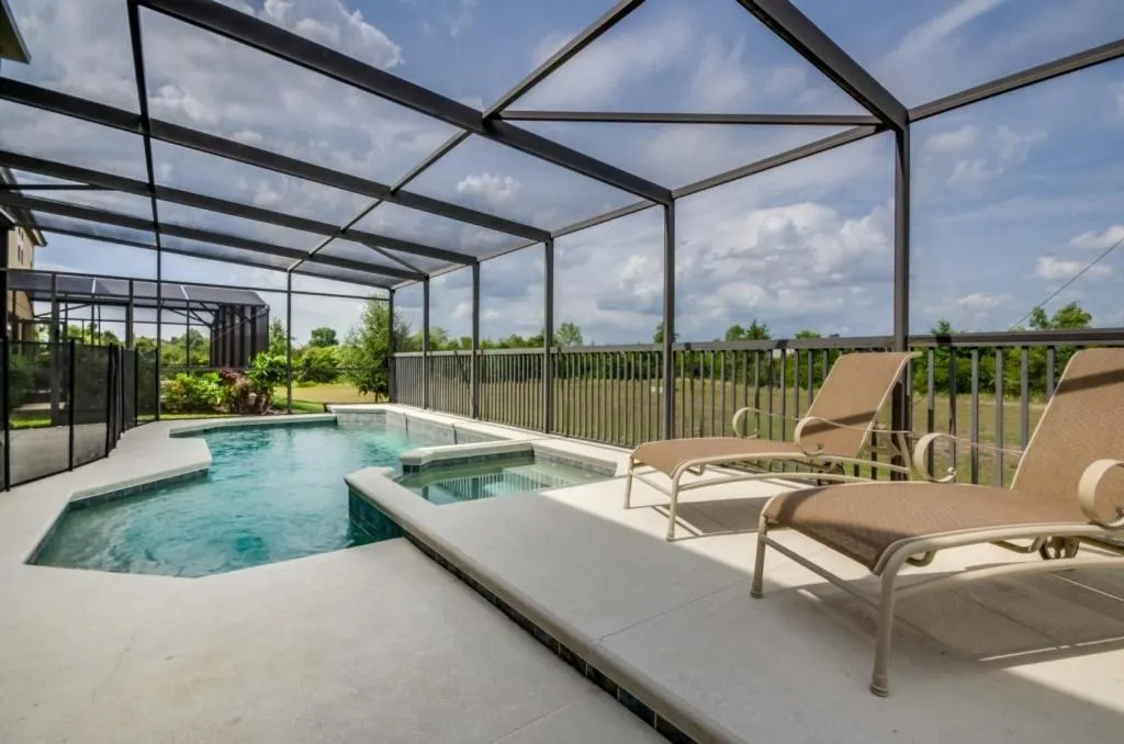 Style & Luxury - 5 Bdm Villa with Private Pool Spa villa, Davenport, Statele Unite ale Americii