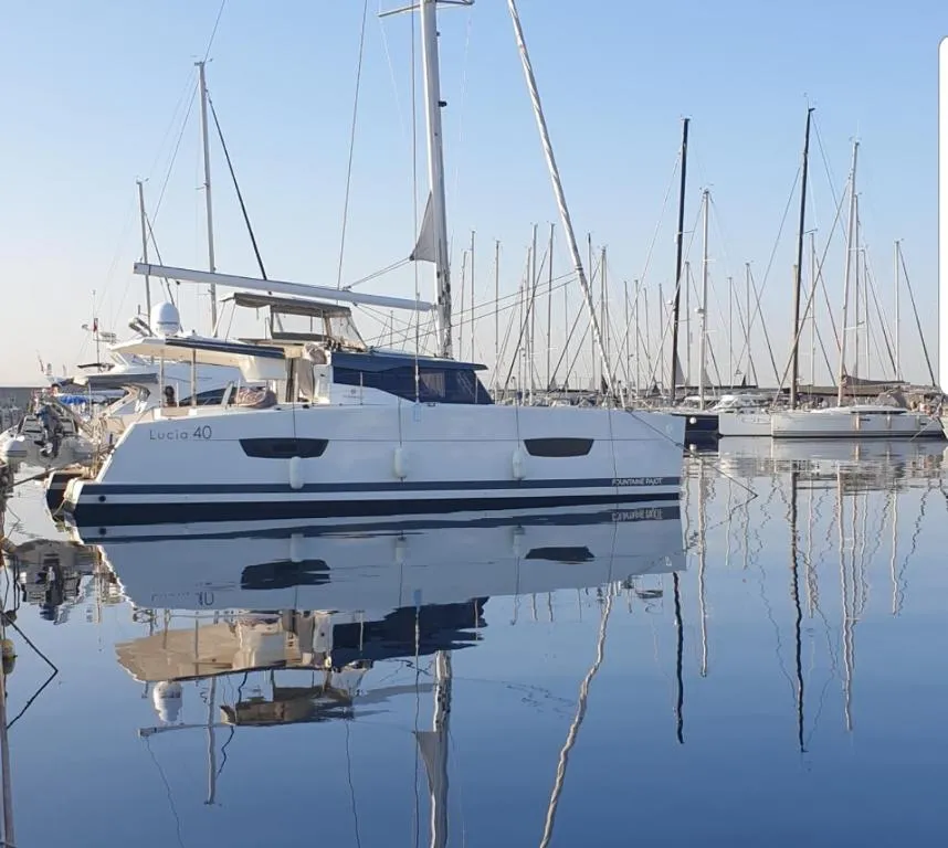 Segel Catamaran, Istanbul, Turkey
