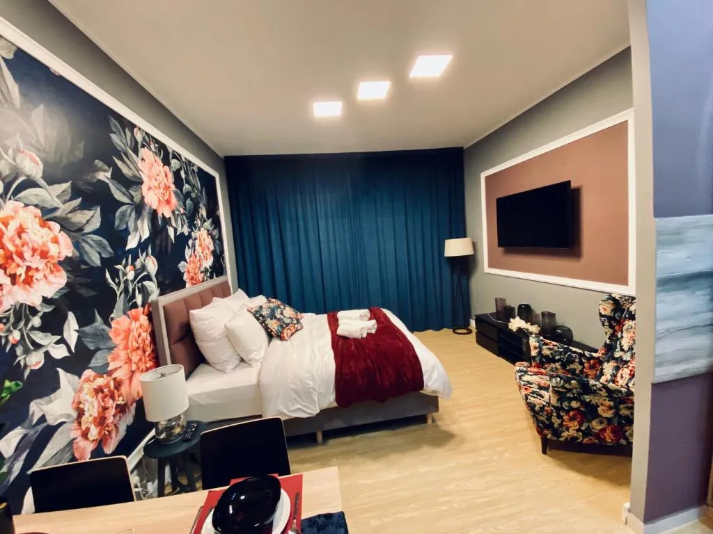 Good Bed - Luxury Flower Central Apartment, Krakow, Poland