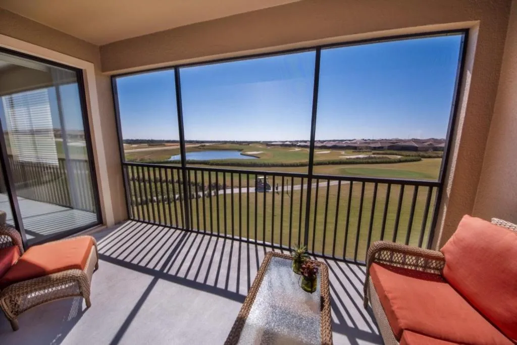 H2U - Alana - CG8902 - MO townhouse, Davenport, United States
