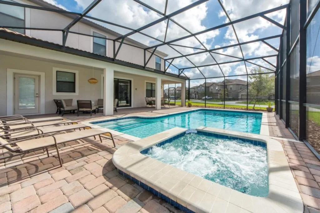 H2U - Zeus - CG1470 home, Davenport, United States