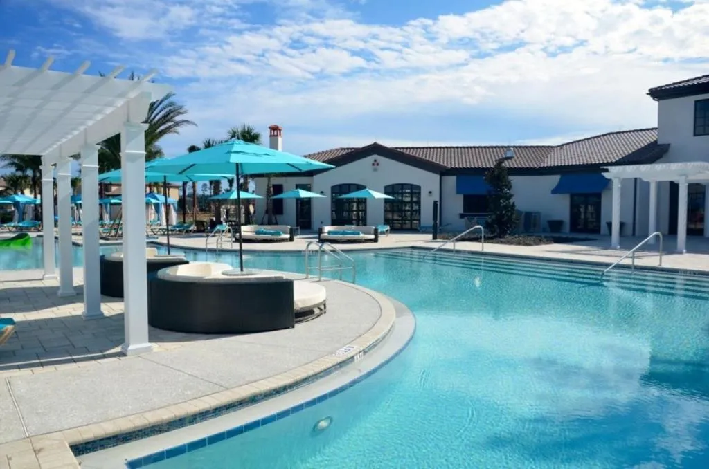 Desirable 5 Bed Town Home - Windsor at Westsde townhouse, Kissimmee, Statele Unite ale Americii