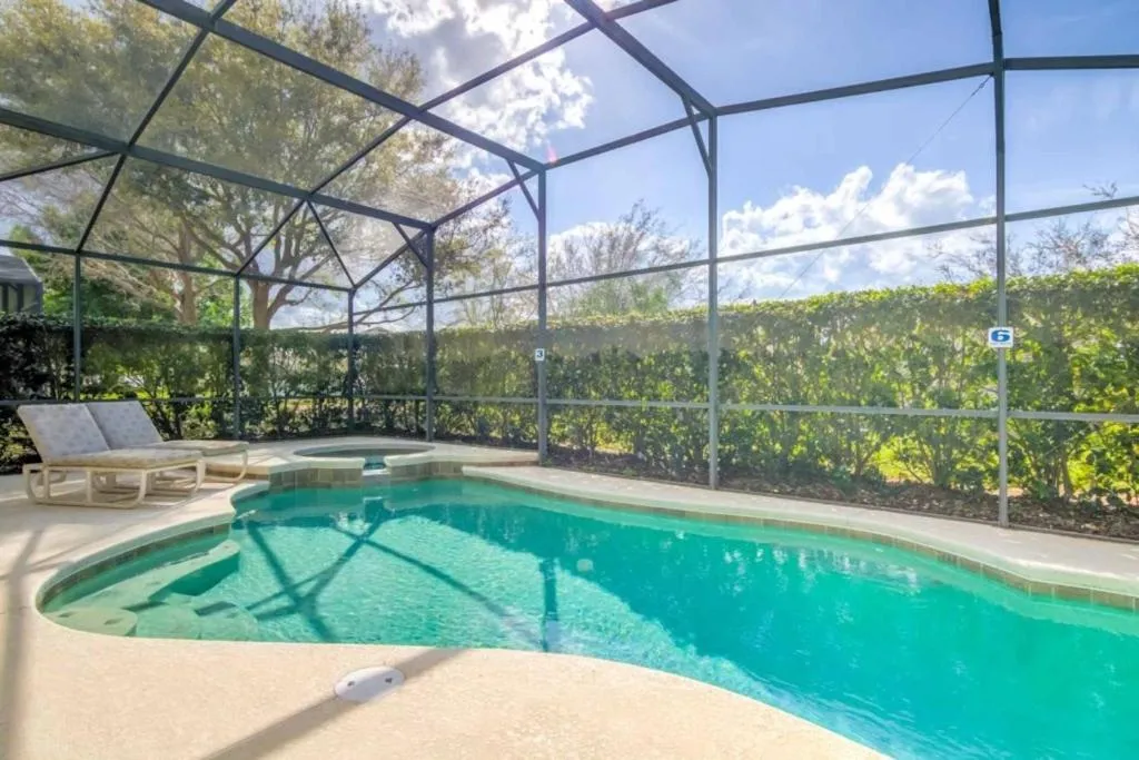 Beautiful Retreat Legacy Park home, Davenport, Statele Unite ale Americii