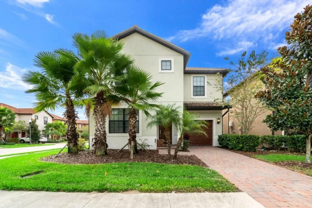 5481SOLCIR villa, Davenport, United States