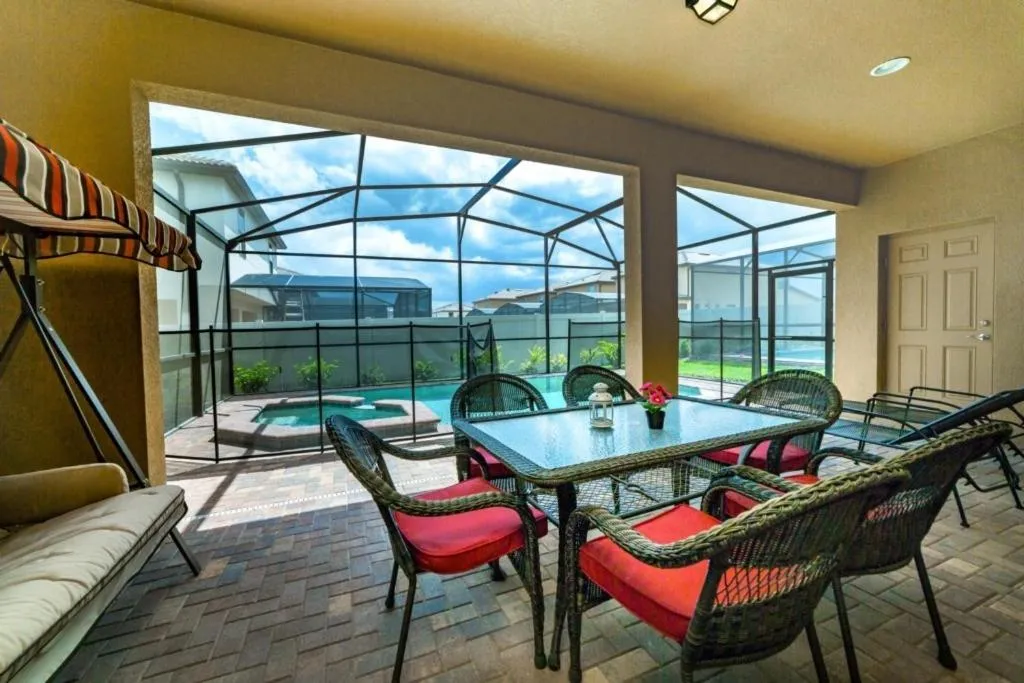 Spa - riffic!! Windsor At Westside villa, Kissimmee, United States