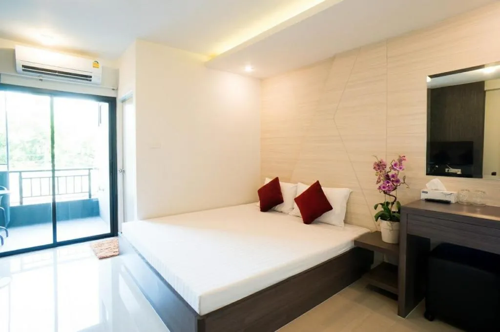 DB PLUS 6, Bangkok, Thailanda