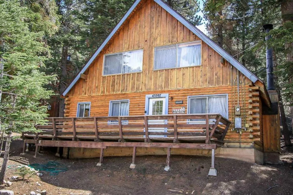 Canyon Log Retreat-1297 by Big Bear Vacations, Big Bear Lake, Statele Unite ale Americii